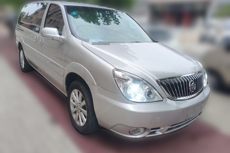 Used Buick GL8 2014 2.4L Comfort Edition Front Right 45 Deg