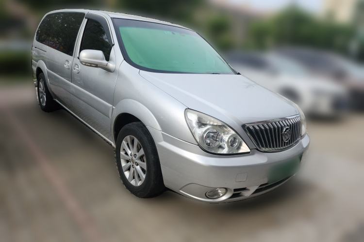 Used Buick GL8 2014 2.4L Classic Edition Front Right 45 Deg