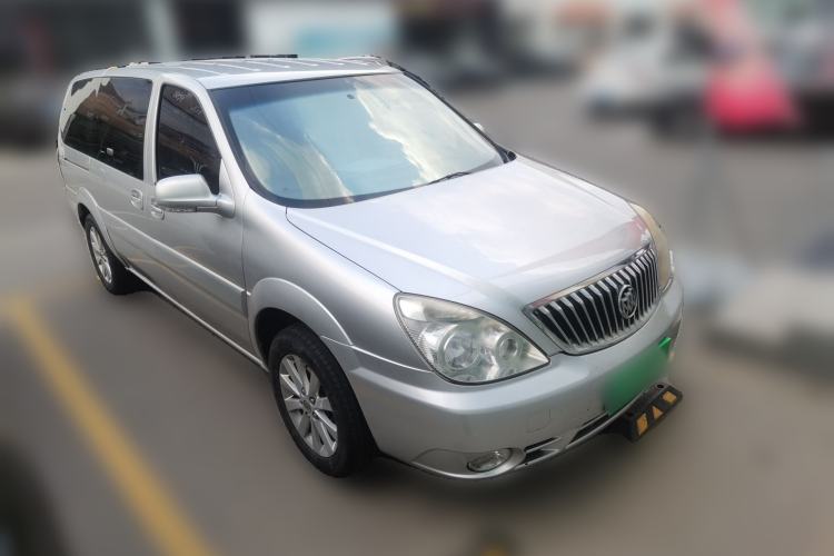 Used Buick GL8 2014 2.4L Classic Edition Front Right 45 Deg