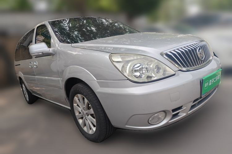 Used Buick GL8 2014 2.4L Comfort Edition Front Right 45 Deg