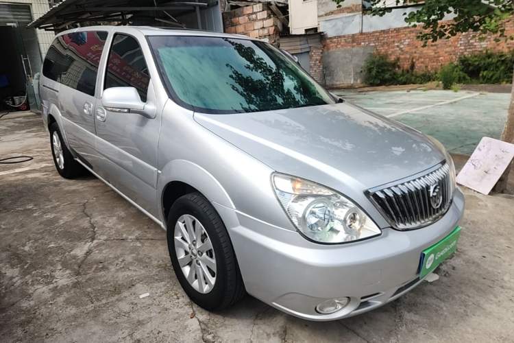 Used Buick GL8 2014 2.4L Executive Edition Front Right 45 Deg