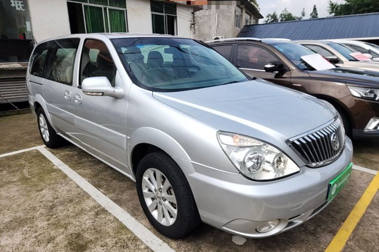 Used Buick GL8 2014 2.4L Classic Edition Front Right 45 Deg
