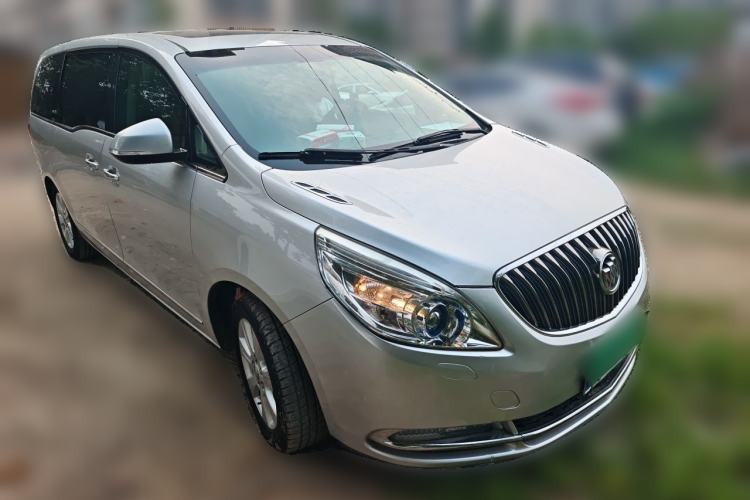 Used Buick GL8 2014 3.0L XT Luxury Business Flagship Edition Front Right 45 Deg