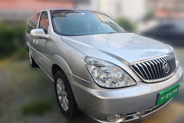 Used Buick GL8 2014 2.4L Classic Edition Front Right 45 Deg