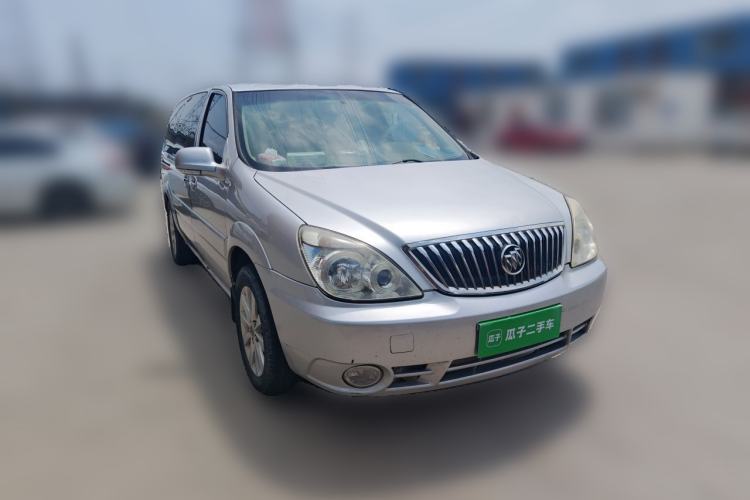 Used Buick GL8 2014 2.4L Classic Edition Front Right 45 Deg