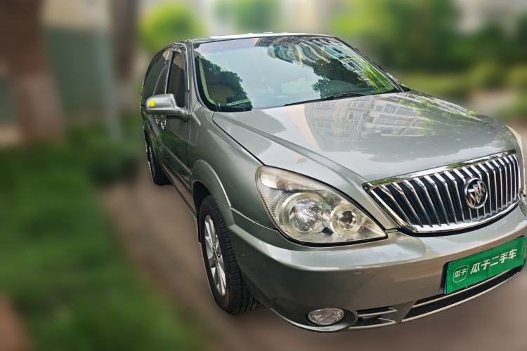 Used Buick GL8 2014 2.4L Comfort Edition Front Right 45 Deg