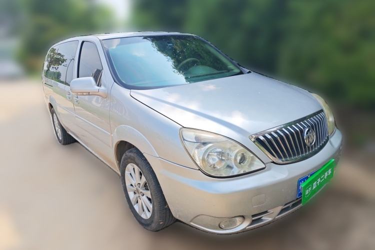 Used Buick GL8 2014 2.4L Classic Edition Front Right 45 Deg