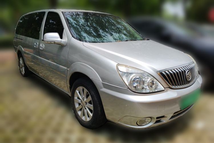 Used Buick GL8 2014 2.4L Classic Edition Front Right 45 Deg