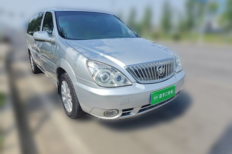 Used Buick GL8 2014 2.4L Classic Edition Front Right 45 Deg