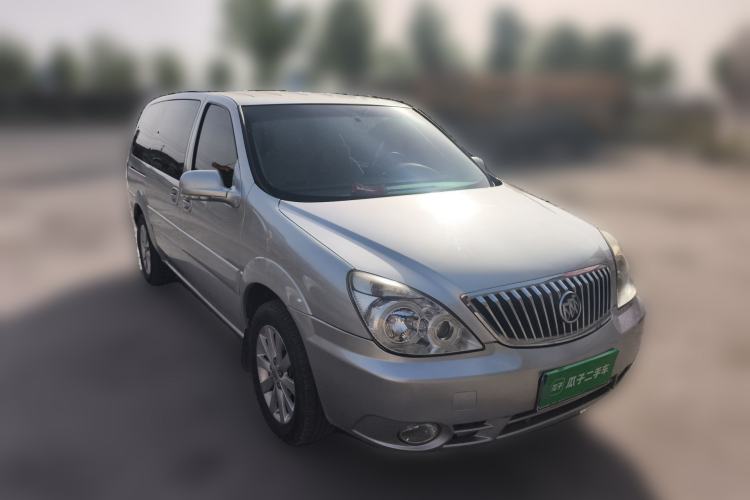 Used Buick GL8 2014 2.4L Classic Edition Front Right 45 Deg