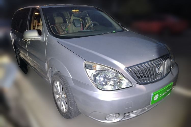Used Buick GL8 2014 2.4L Classic Edition Front Right 45 Deg