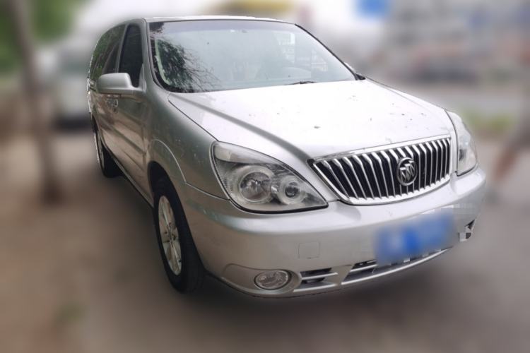 Used Buick GL8 2014 2.4L Classic Edition Front Right 45 Deg