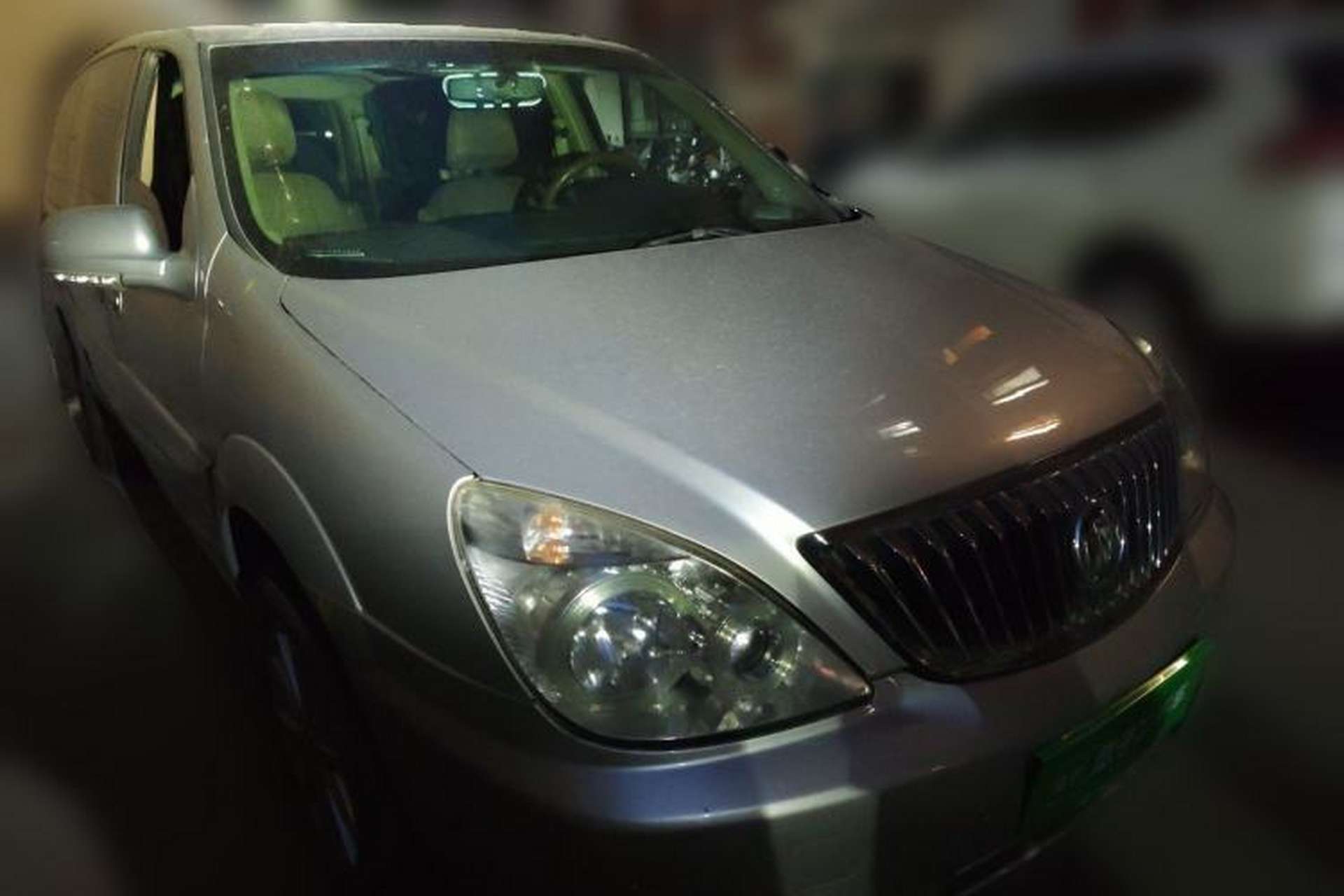 Used Buick GL8 2014 2.4L Classic Edition Front Right 45 Deg