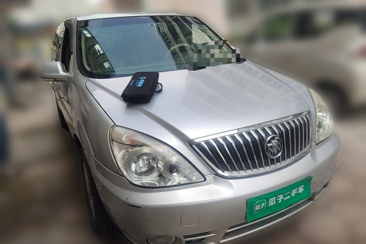 Used Buick GL8 2014 2.4L Classic Edition Front Right 45 Deg