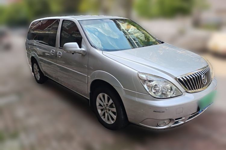 Used Buick GL8 2014 2.4L Classic Edition Front Right 45 Deg