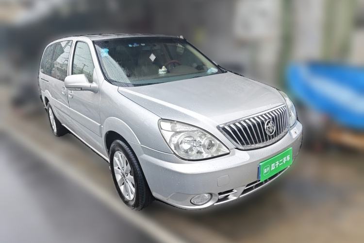 Used Buick GL8 2014 2.4L Classic Edition Front Right 45 Deg