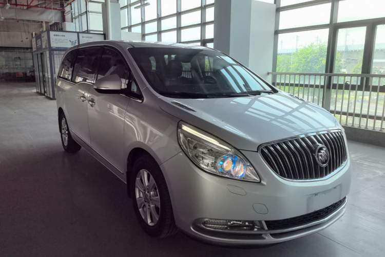 Used Buick GL8 2014 3.0L XT Luxury Business Flagship Edition Front Right 45 Deg
