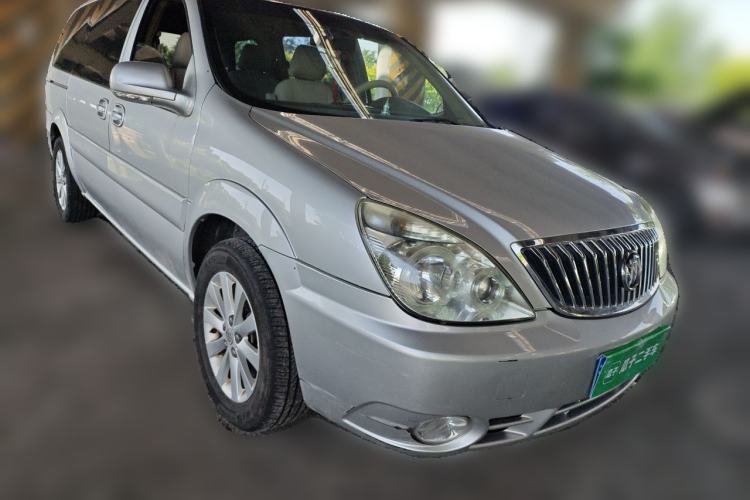 Used Buick GL8 2014 2.4L Classic Edition Front Right 45 Deg