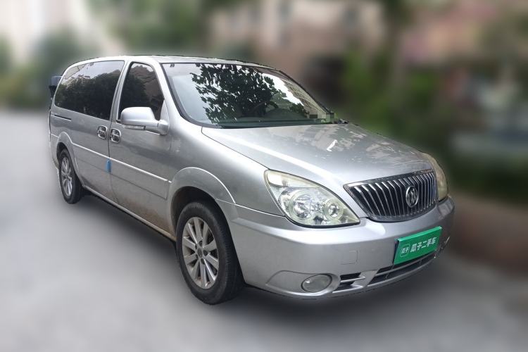 Used Buick GL8 2014 2.4L Classic Edition Front Right 45 Deg