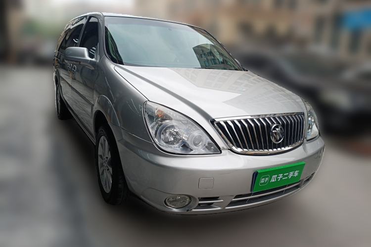 Used Buick GL8 2014 2.4L Classic Edition Front Right 45 Deg
