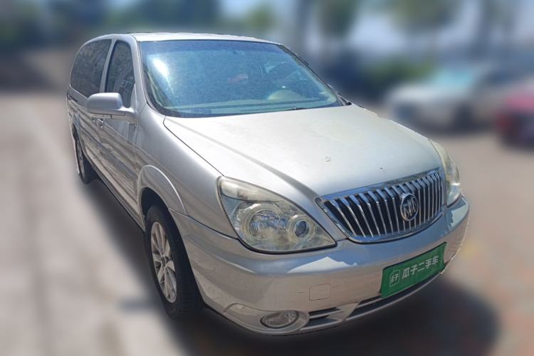 Used Buick GL8 2014 2.4L Classic Edition Front Right 45 Deg