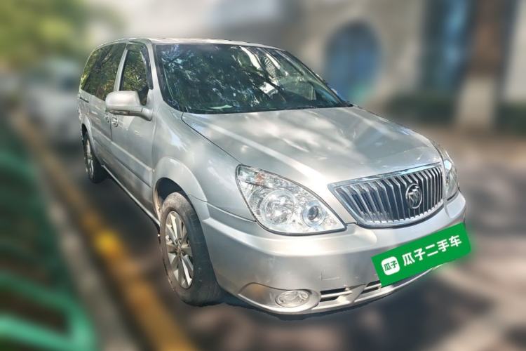 Used Buick GL8 2014 2.4L Classic Edition Front Right 45 Deg