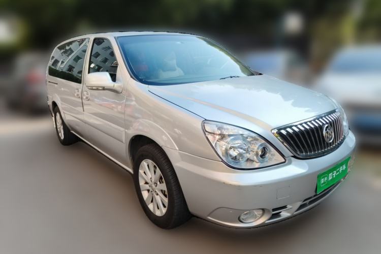 Used Buick GL8 2014 2.4L Classic Edition Front Right 45 Deg