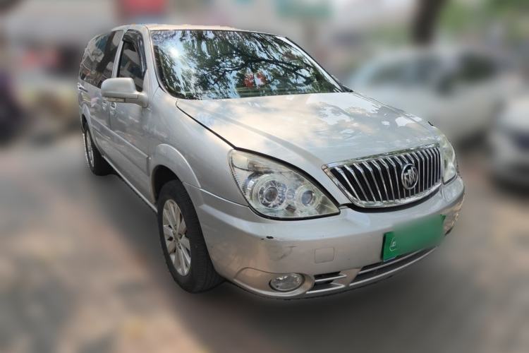 Used Buick GL8 2014 2.4L Classic Edition Front Right 45 Deg