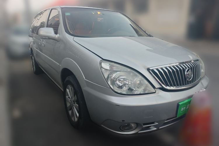 Used Buick GL8 2014 2.4L Classic Edition Front Right 45 Deg