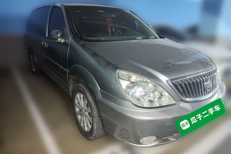 Used Buick GL8 2014 2.4L Classic Edition Front Right 45 Deg
