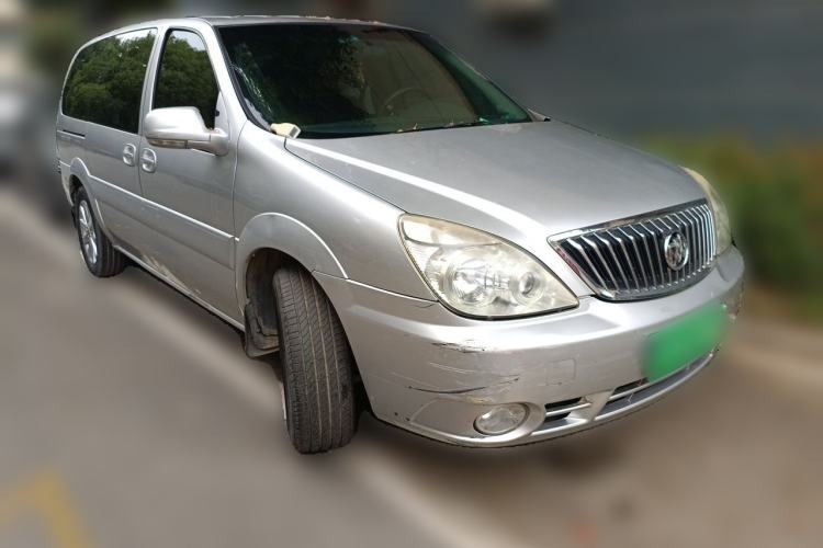 Used Buick GL8 2014 2.4L Classic Edition Front Right 45 Deg