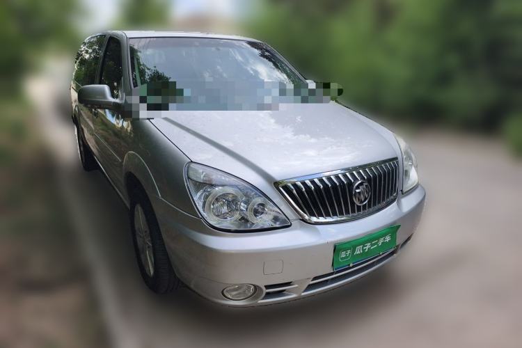 Used Buick GL8 2014 2.4L Executive Edition Front Right 45 Deg
