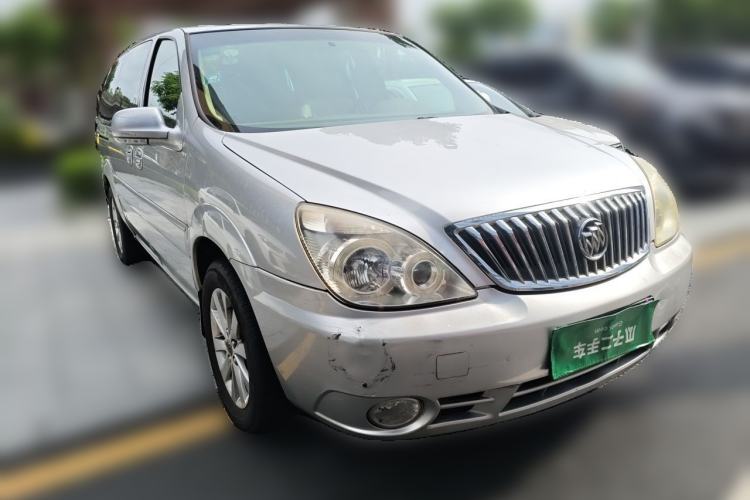 Used Buick GL8 2014 2.4L Classic Edition Front Right 45 Deg