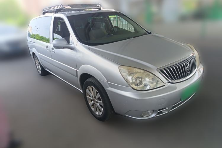 Used Buick GL8 2014 2.4L Classic Edition Front Right 45 Deg