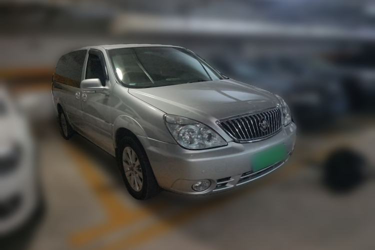 Used Buick GL8 2014 2.4L Classic Edition Front Right 45 Deg
