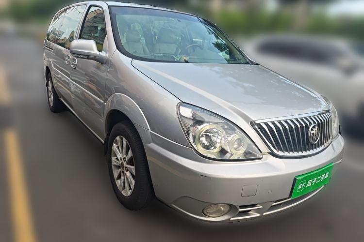 Used Buick GL8 2014 2.4L Comfort Edition Front Right 45 Deg