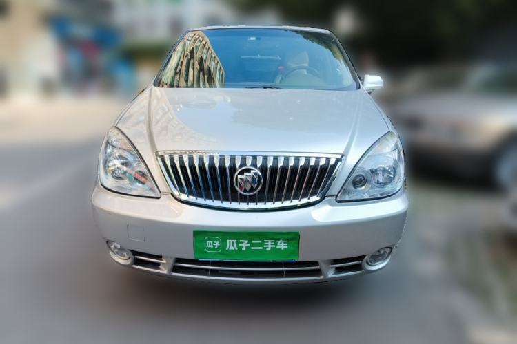 Used Buick GL8 2014 2.4L Classic Edition Front