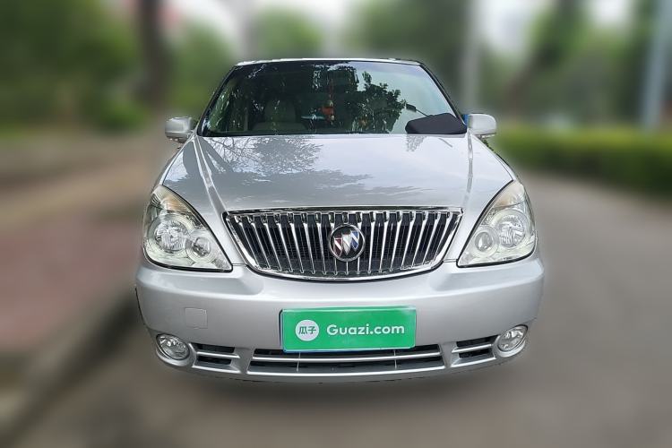 Used Buick GL8 2014 2.4L Classic Edition Front
