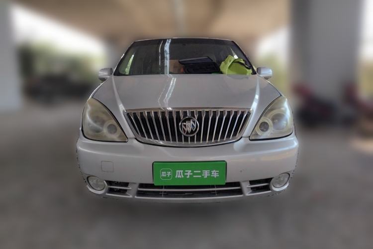 Used Buick GL8 2014 2.4L Classic Edition Front