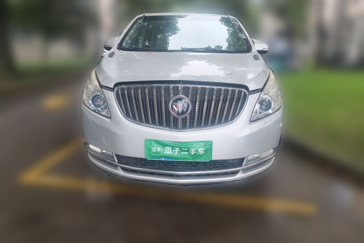 Used Buick GL8 2014 3.0L GT Luxury Business Haoya Edition Front