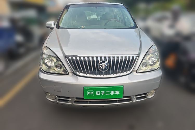 Used Buick GL8 2014 2.4L Comfort Edition Front