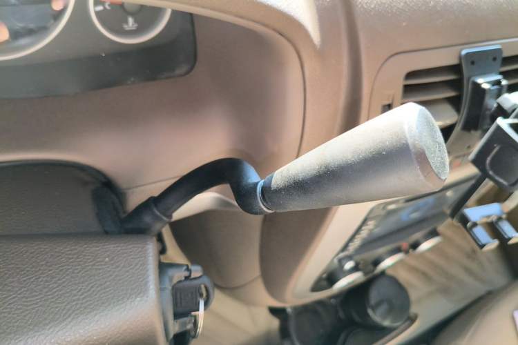 Used Buick GL8 2014 2.4L Classic Edition Gear Lever