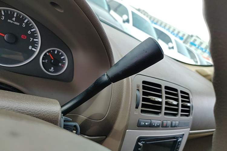 Used Buick GL8 2014 2.4L Classic Edition Gear Lever