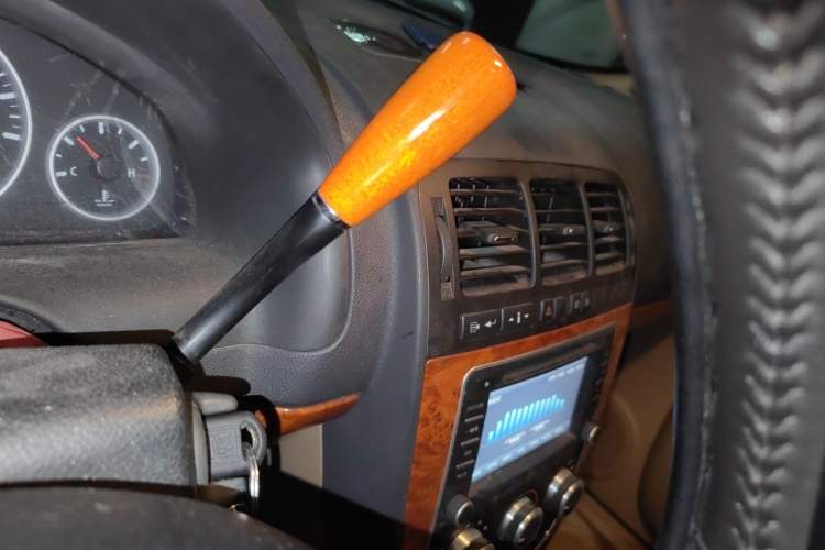 Used Buick GL8 2014 2.4L Executive Edition Gear Lever