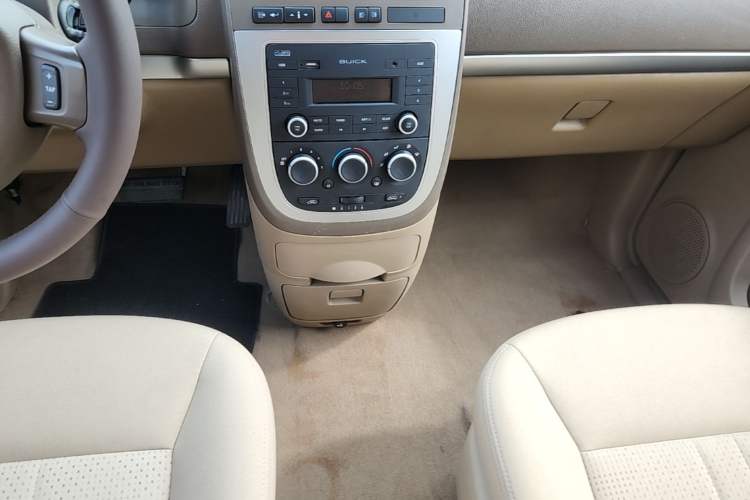 Used Buick GL8 2014 2.4L Classic Edition Gear Lever
