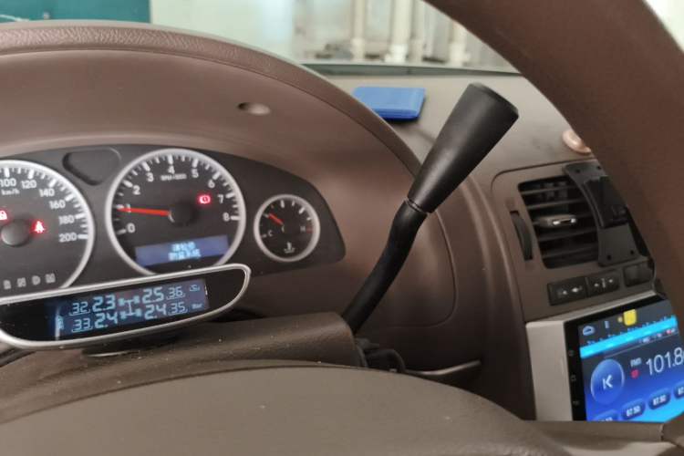 Used Buick GL8 2014 2.4L Classic Edition Gear Lever