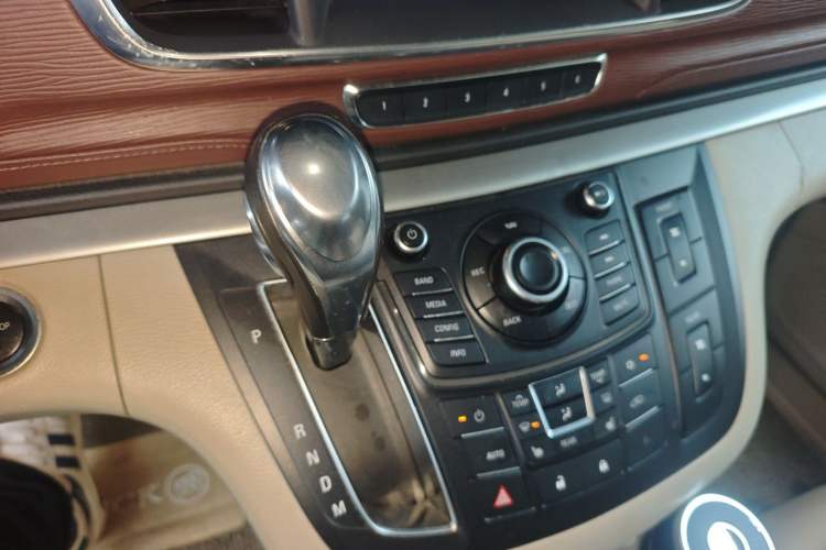 Used Buick GL8 2014 3.0L GT Luxury Business Haoya Edition Gear Lever