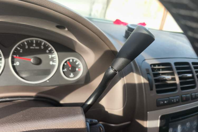 Used Buick GL8 2014 2.4L Classic Edition Gear Lever