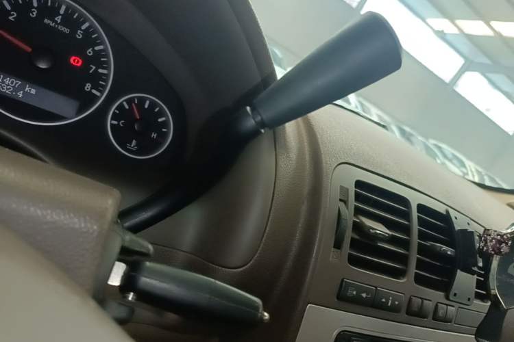 Used Buick GL8 2014 2.4L Classic Edition Gear Lever