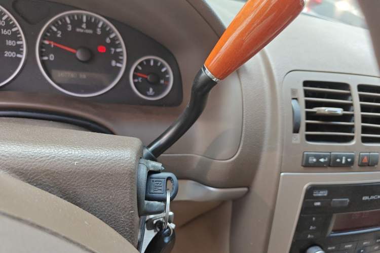 Used Buick GL8 2014 2.4L Classic Edition Gear Lever